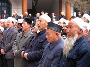 ياباني: المساواة والمودة في الإسلام دفعتاني إلى إعتناق هذا الدين 