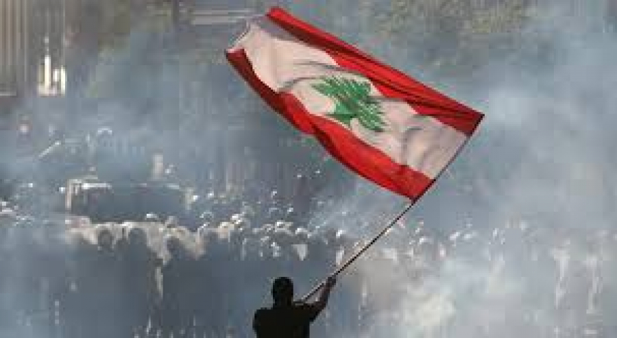 اللبنانيون بين مطرقة الأزمة الاقتصاديّة وسندان كورونا.. إلى متى يستمر العجز الحكوميّ؟