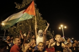 اتفاق التهدئة يدخل حيز التنفيذ.. غزة تحتفل بالانتصار