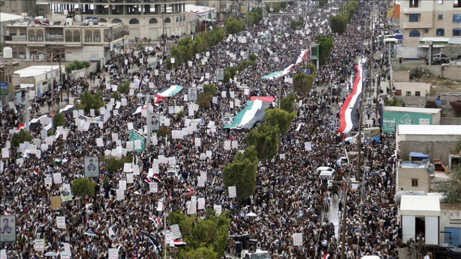 صنعاء.. آلاف اليمنيين يتظاهرون تضامنا مع الفلسطينيين