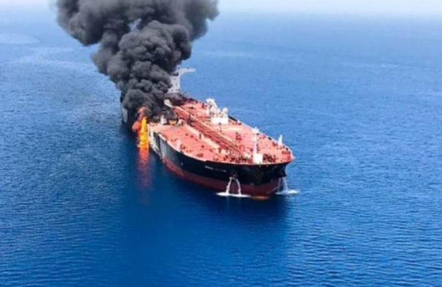 من وراء استهداف ناقلة النفط "الإسرائيلية" بطائرة مسيّرة قبالة سواحل عمان؟
