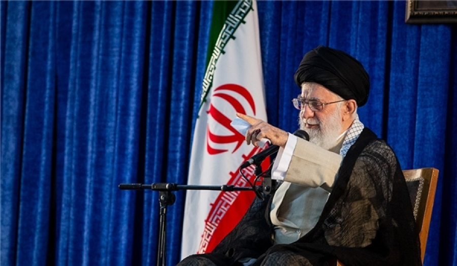 قائد الثورة: المقترح الاميركي للحوار مع ايران مجرد خدعة
