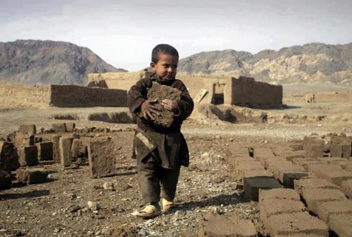 برنامه جدید دولت افغانستان برای کودکان بازمانده از جنگ