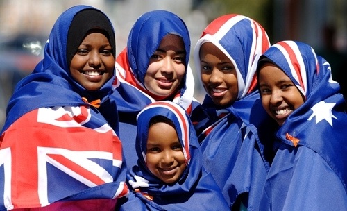عرضه حجاب برای دانش آموزان مسلمان در فروشگاه بزرگی در لندن
