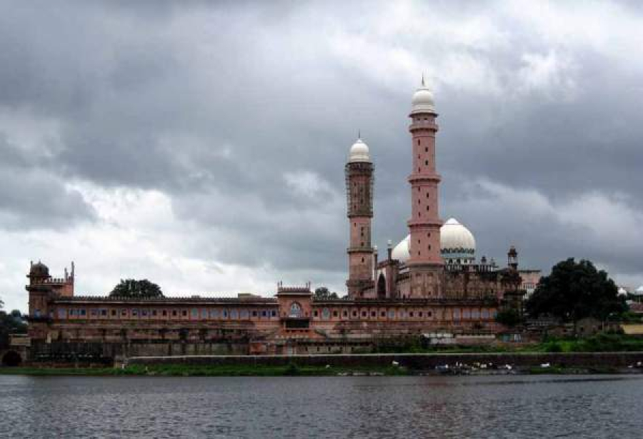 تاج‌المساجد در هندوستان