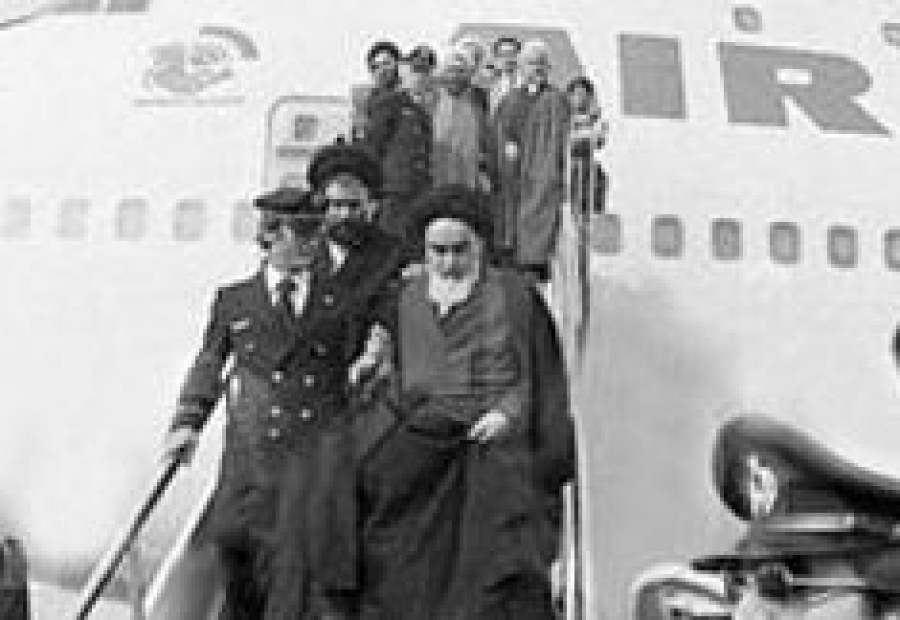 خاطره رهبر معظم انقلاب از روز بازگشت امام به ایران