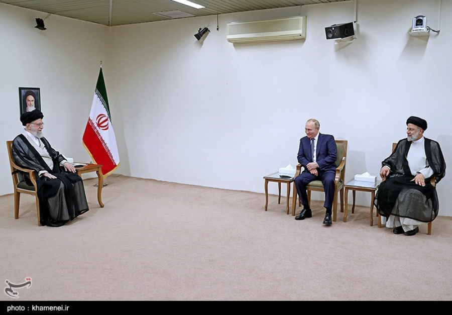 رهبر انقلاب در دیدار پوتین: حوادث جهانی نشان‌دهنده نیاز ایران و روسیه به همکاری‌های متقابل است