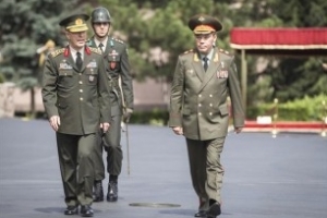 Les responsables militaires russe et turc ont évoqué les questions régionales