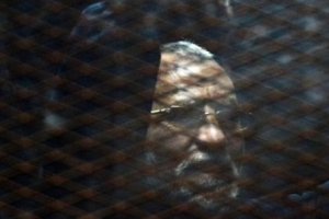 Egypte: le chef et 22 cadres des Frères musulmans condamnés à mort