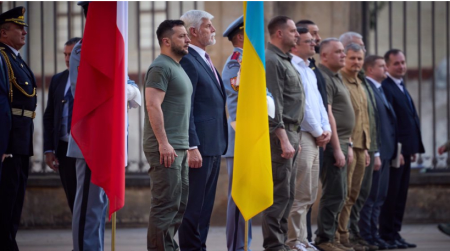 Opposition de l'opinion publique tchèque au soutien militaire à l'Ukraine
