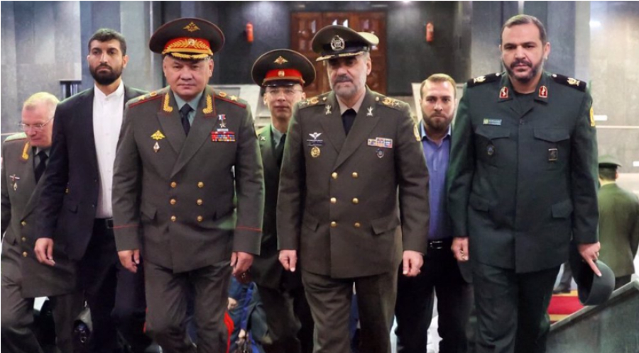 Ministre russe de la Défense évalue les relations Téhéran-Moscou à un niveau stratégique élevé
