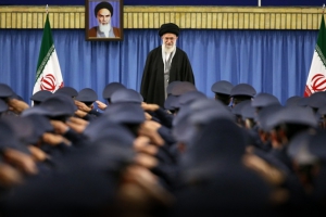 Propos du Guide suprême de la Révolution islamique lors d’une audience accordée aux commandants de la force aérienne de l’armée de la RII