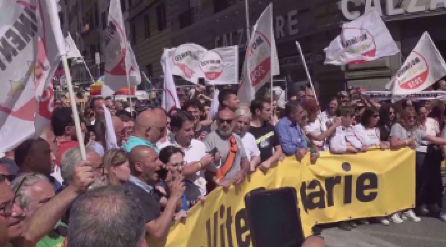 Manifestation antigouvernementale à Rome, alors que le taux de pauvreté augmente en Italie