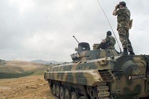 Forte hausse du budget militaire de l’Algérie pour 2015