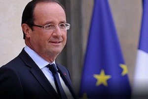 Hollande appelle la Russie à cesser ses opérations militaires, en Syrie