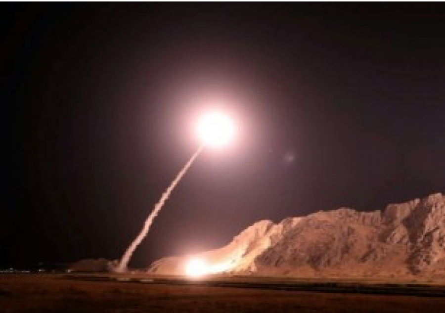 L&#039;Iran trie des missiles sur un camp terroriste en Syrie