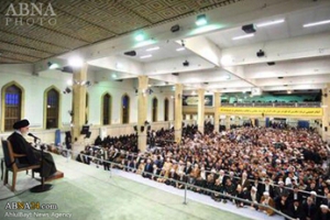 Leader Iranienne : Ennemie a créé un front de détruire la Révolution