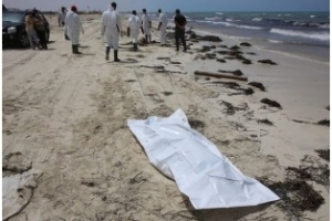 Au moins 104 corps de migrants retrouvés sur une plage