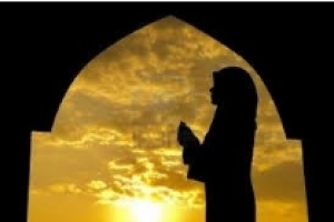 6500 femmes dirigent la prière dans les écoles iraniennes