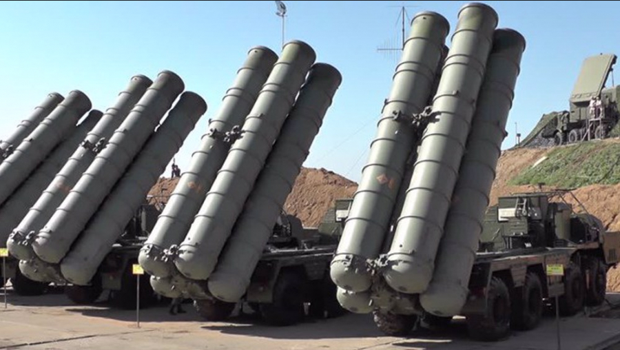 Les S-300 et S-400 russes tonnent!