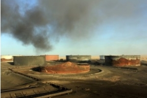 Libye: offensive des forces d&#039;un général sur des sites pétroliers