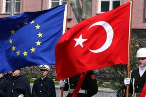 Adhésion à l&#039;UE: Ankara qualifie la décision du Parlement européen de &quot;scandaleuse&quot;