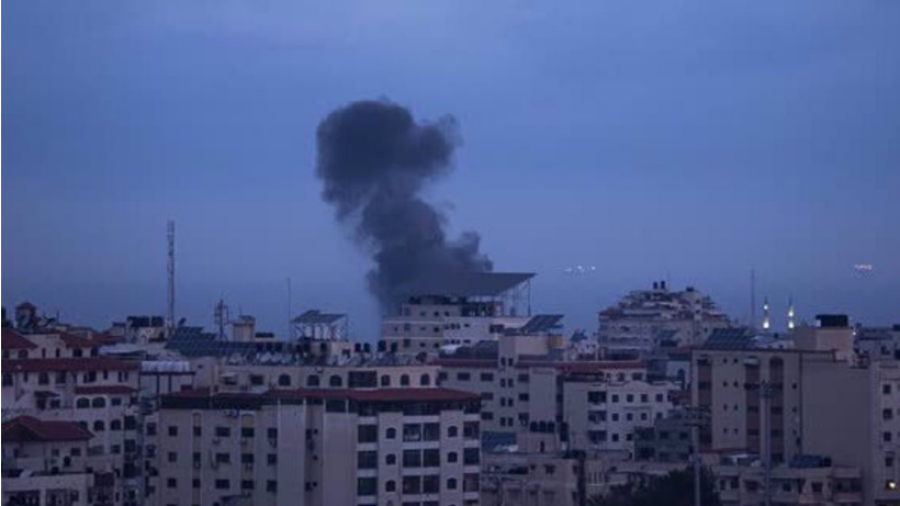 Frappe israélienne contre le centre de Gaza : 140 Palestiniens tués et blessés