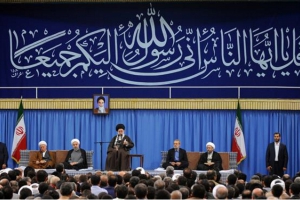 L&#039;Ayatollah Khamenei s&#039;adresse aux responsables et aux ambassadeurs des pays islamiques en Iran