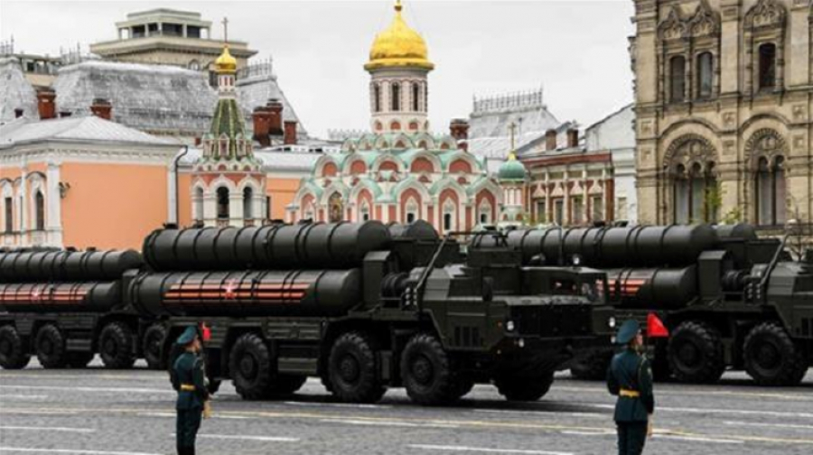 Le premier convoi des batteries S-400 arrive en Chine