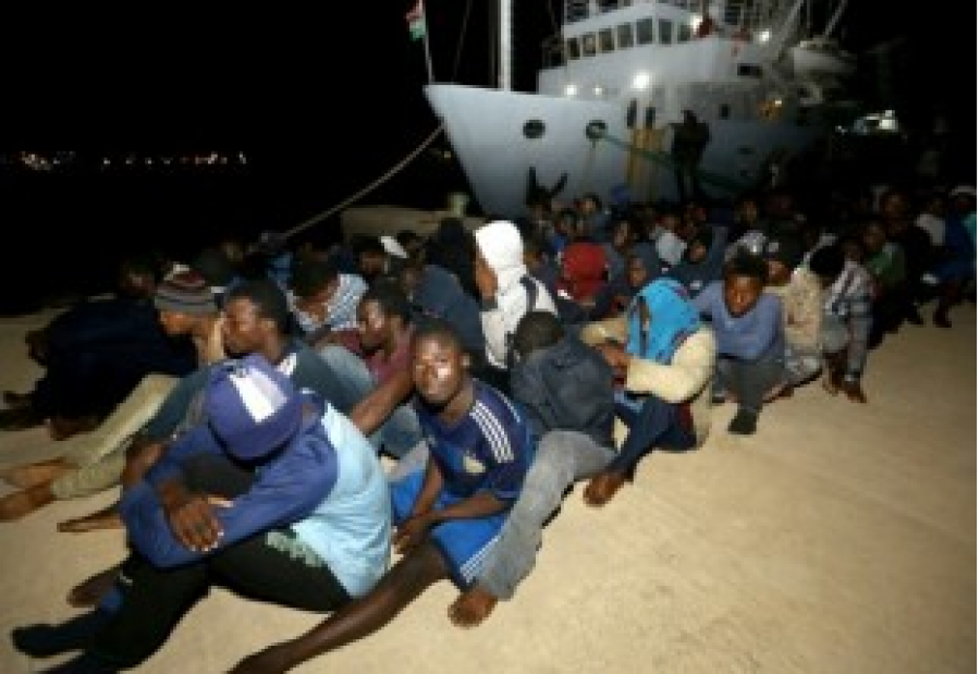 Méditerranée: 108 migrants autorisés à accoster en Sicile