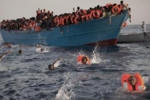Des milliers de migrants secourus au large de la Libye
