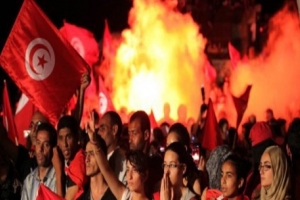 Manifestation à l&#039;aéroport de Tunis contre l&#039;arrivée de BHL