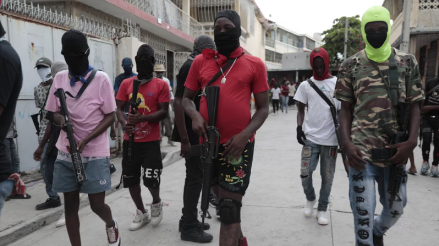 Haïti : les gangs progressent à Port-au-Prince alors que les pourparlers pour former un gouvernement intérimaire continuent