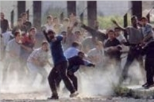 &quot;Mais ouvrez les yeux, l&#039;Intifada est déjà là&quot;!!(Maariv)