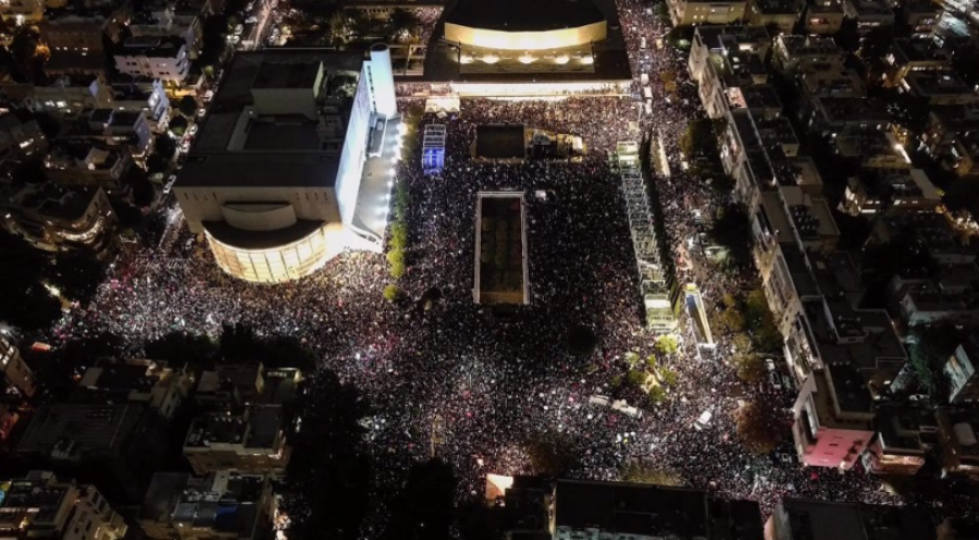 Manifestation en Israël: le chef israélien met en garde contre un effondrement constitutionnel