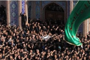 Chiite, deuil d&#039;Ashura pour le martyre de l&#039;Imam Hussein (P)