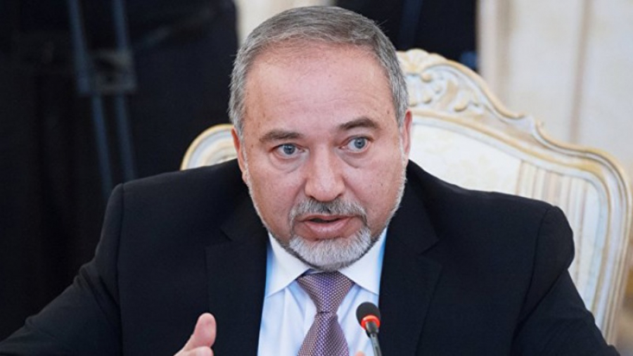 Lieberman Sodorkan Bukti Netanyahu Gagal Melewan Hamas