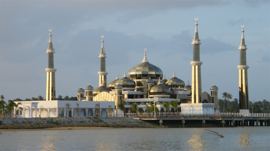 Masjid Kristal Terengganu.