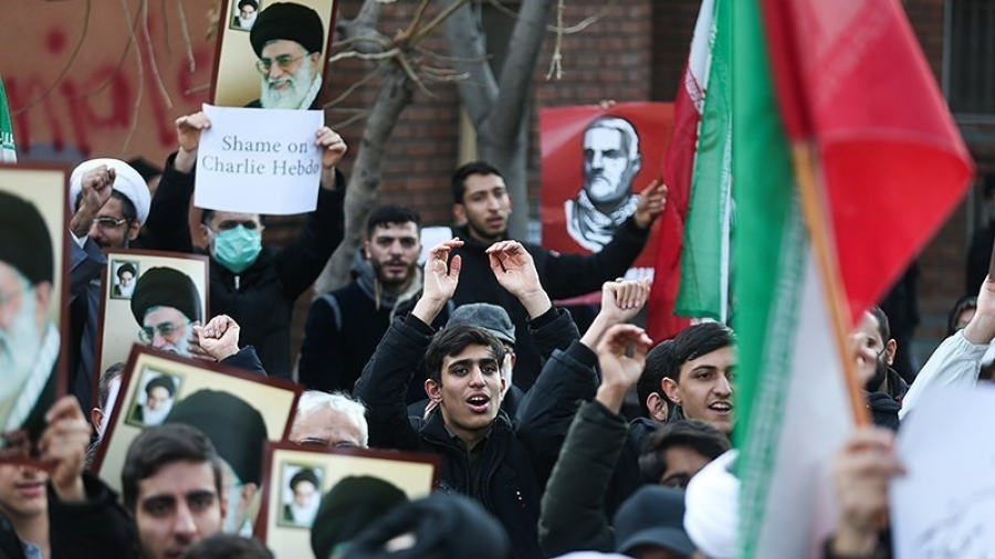 Protes Penghinaan Charlie Hebdo, Warga Tehran Demo di Kedubes Prancis