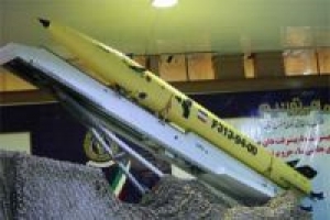 Iran Luncurkan Rudal Fateh-313