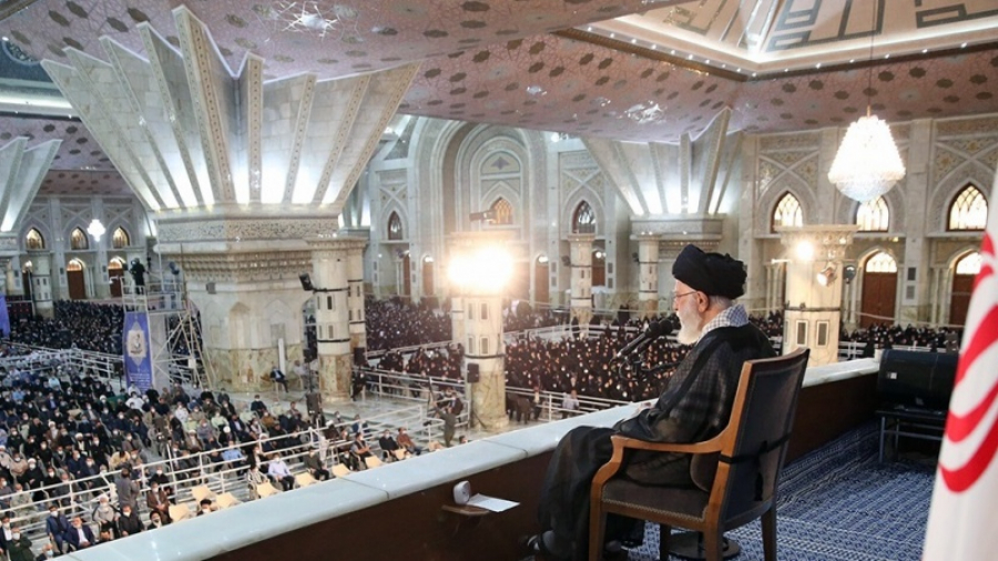 Karakteristik Kepribadian Imam Khomeini Menurut Ayatullah Khamenei