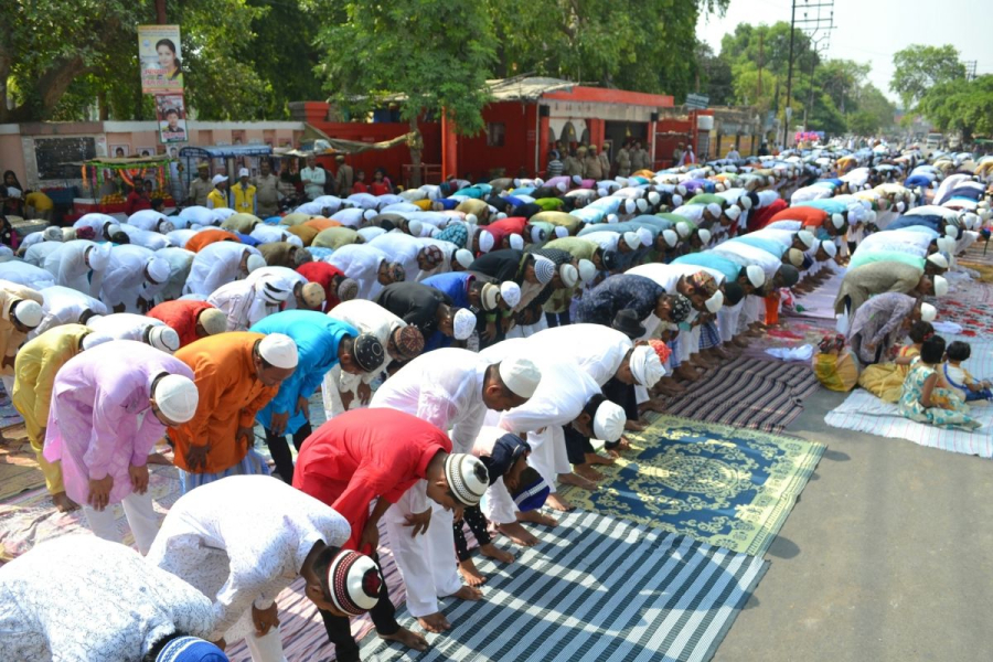 शहर काजी ने मांगी शाही ईदगाह के बाहर सड़क पर नमाज की अनुमति, सीएम को लिखा पत्र