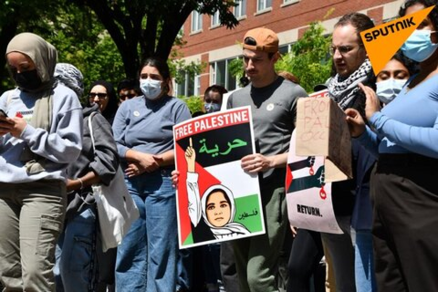 व्हाइट हाउस के पास जॉर्ज वॉशिंगटन यूनिवर्सिटी में फ़िलिस्तीन के समर्थन में रैली
