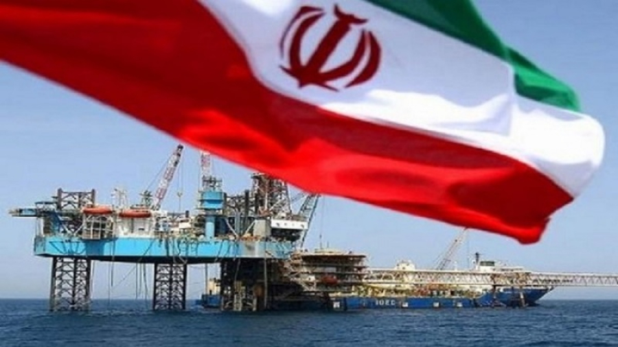 ईरान के तेल उद्योग से विदेशी लुटेरों को बेदख़ल