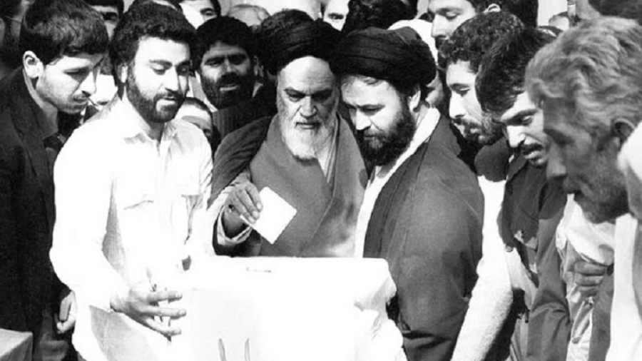 जनता ने ईरान में इस्लामी गणतंत्र को क्यों चुना ?