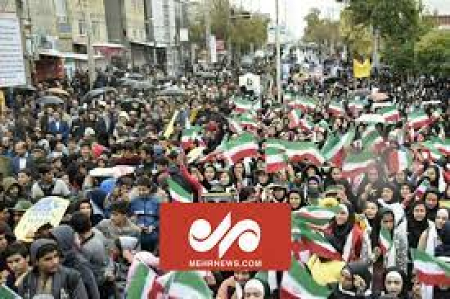 İran&#039;da istikbar karşıtı milli yürüyüş milyonların katılımıyla düzenlendi