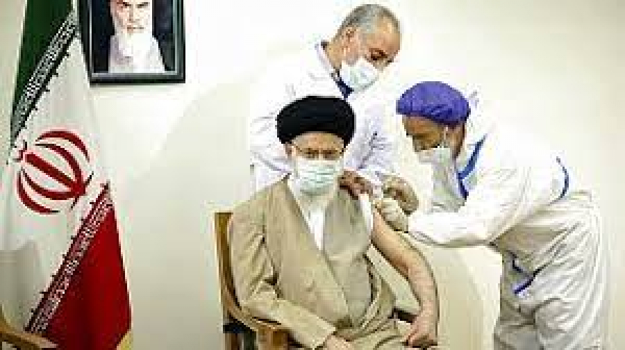 İran&#039;ın dini lideri İmam Hamaney koronavirüs aşısı oldu