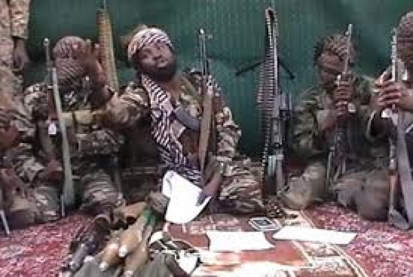 Boko Haram 2000 kişiyi öldürüp her yeri ateşe verdi