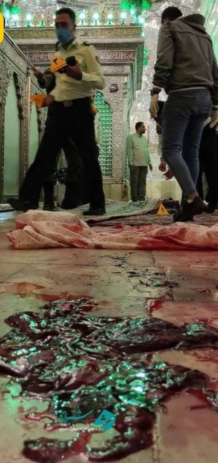ایران میں امام زادہ شاہ چراغ کے مزار پرفائرنگ, 20 زائرین شہید، 40 زخمی