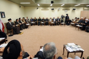 رہبر معظم سے کرد مسلمان پیشمرگان شہدا کمیٹی کے ارکان کی ملاقات